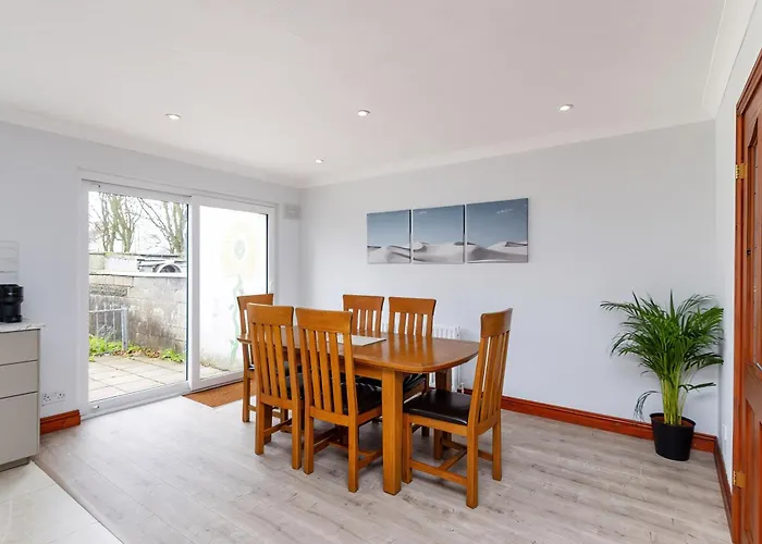 Dublin City Centre Modern 3 Bedroom House
